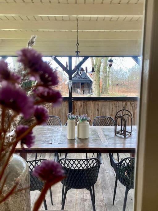 Loosan Lodges Gastenhuis Reutum Exterior photo